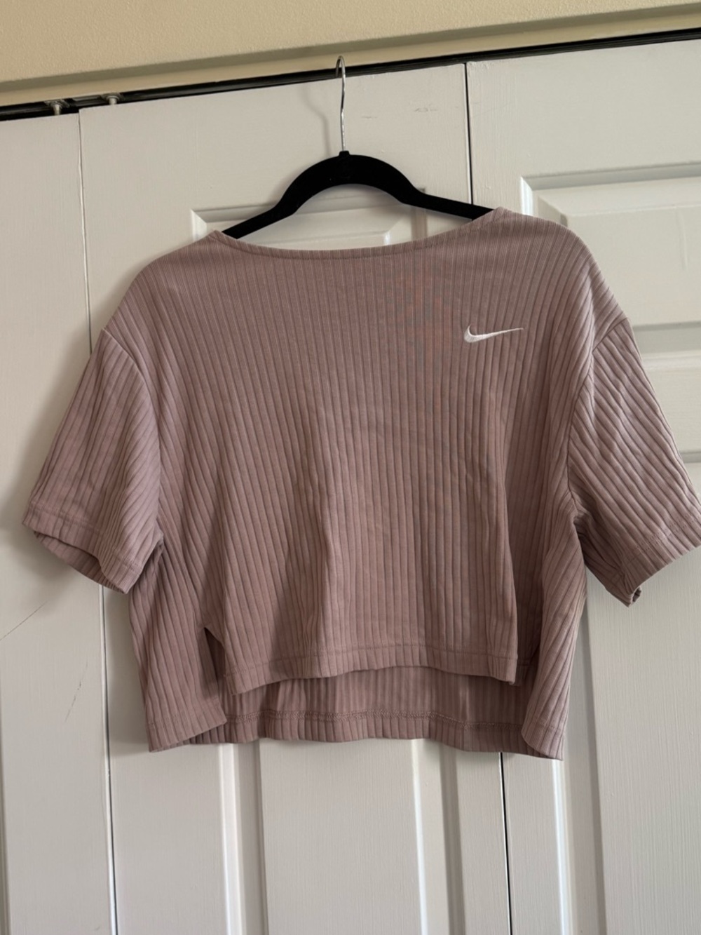 Nike Mauve Rib-Knit Cropped Tee